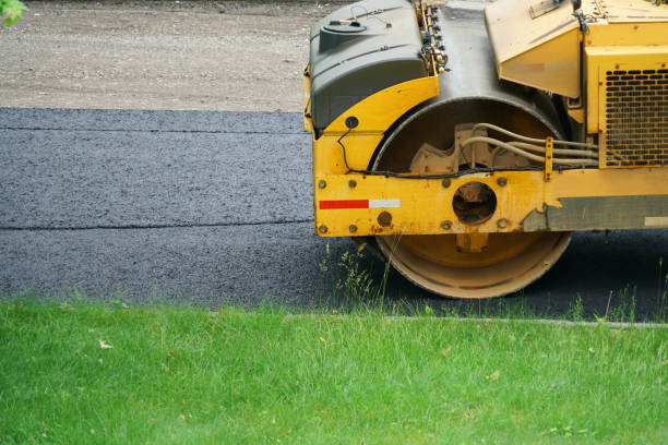 Best Affordable Driveway Pavers  in Earlimart, CA